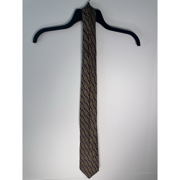 Claybrooke Pure Silk Men's Tie Geo Diamond And Scroll Made In USA Red Gold Blue - Picture 8 of 8